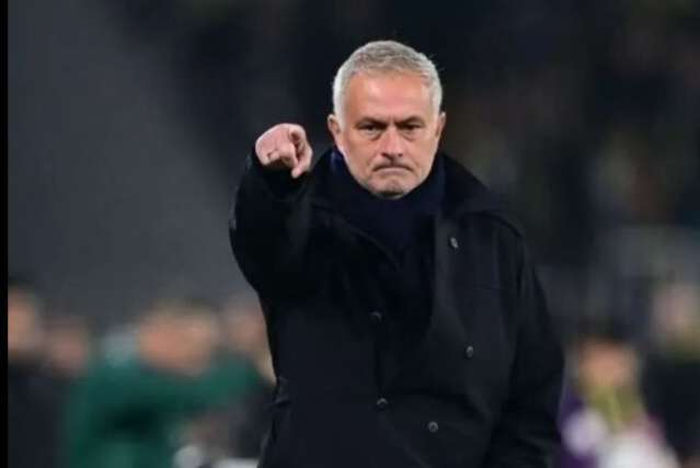 62岁穆里尼奥狂人归来！1周后这举动让全场泪目，下一站竟是？