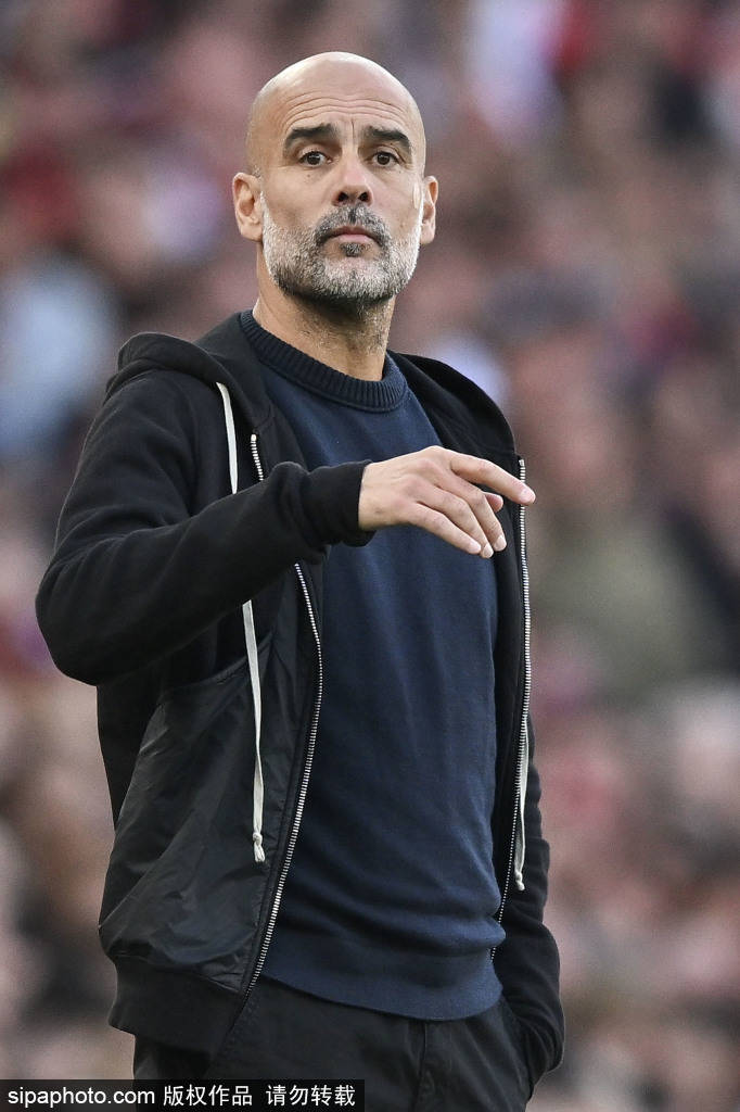 瓜帅：对曼城本赛季前景保持乐观 沃克是最伟大右后卫之一